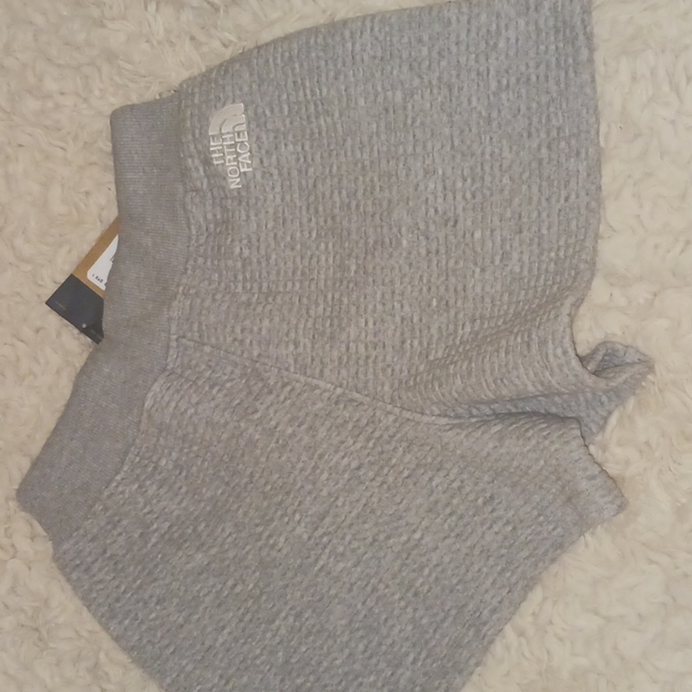 Shorts - Picture 5 of 9